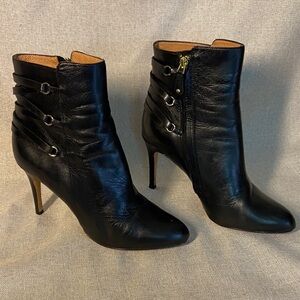 Halogen Women’s Black Leather Ankle Boots – Size 8